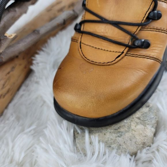 Dansko Janika mustard color chunky slip on Oxford Style shoes - Picture 15 of 16